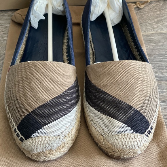 Burberry Brit Hodgeson Espadrilles - Picture 3 of 9